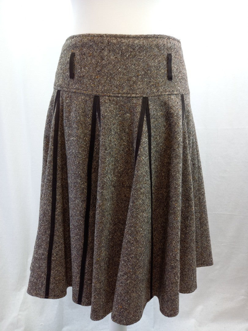 Hobbs tweed skirt size 12 brown with belt loops ribbon details