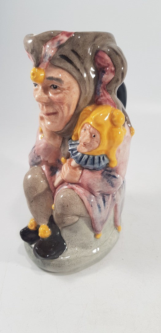 Royal Doulton Seated Toby Jug The Jester D6910 Stanley J Taylor