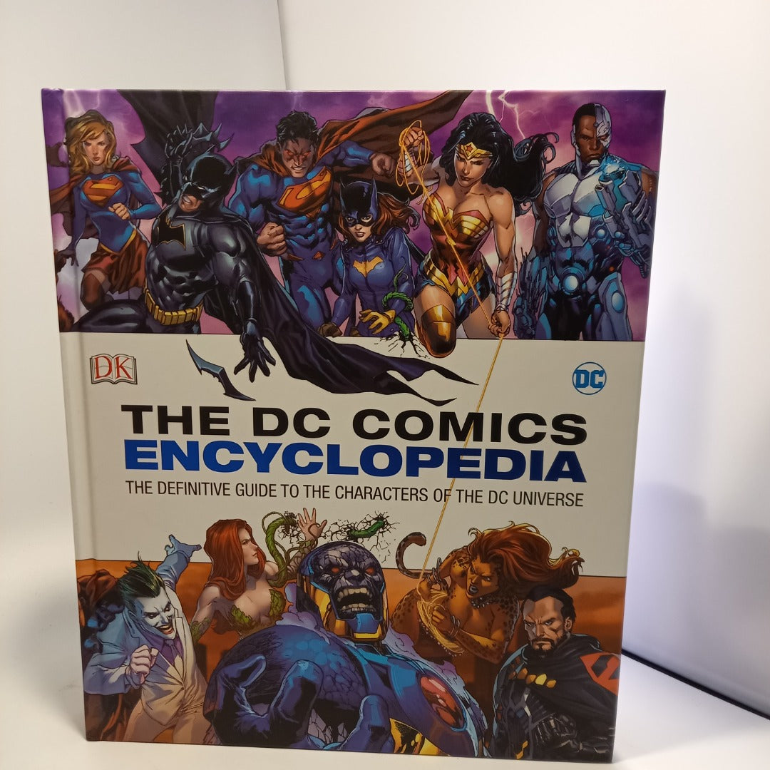 1x Marvel 1x DC Encyclopaedia Hardcover