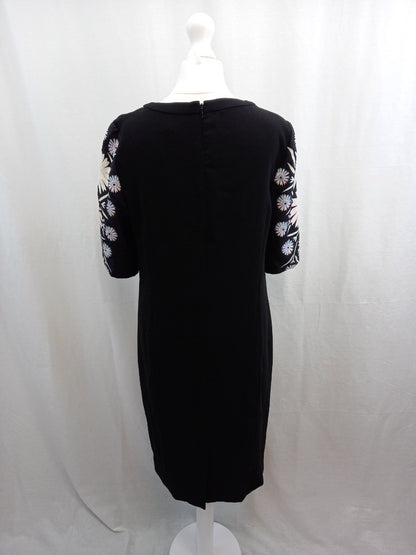 jaeger dress black size 10 white blue pink flowers on short sleeves