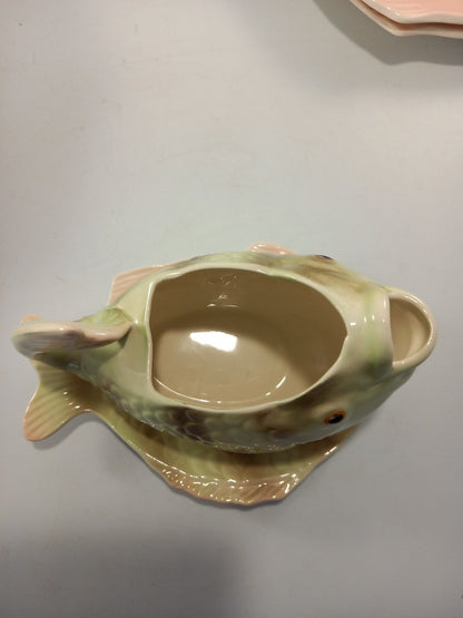 shorter and son fish plates x 6 and sauce gravy boat and saucer pink and green