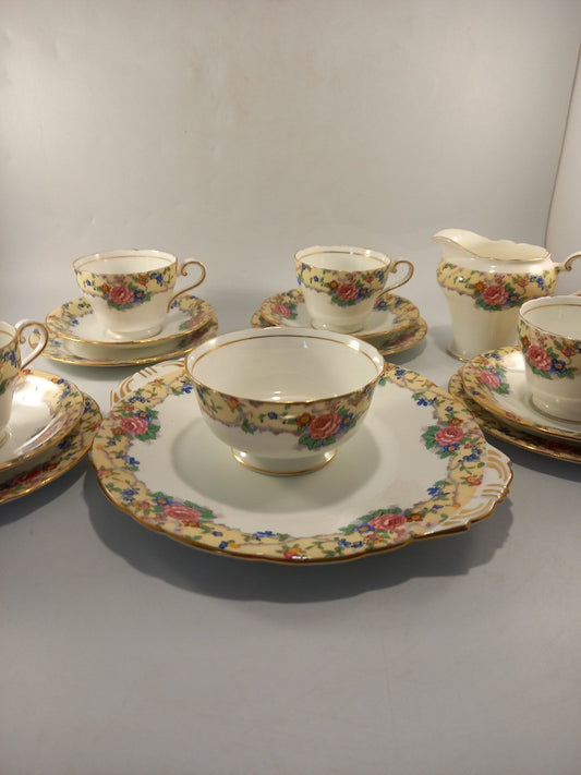 aynsley roses 4x cups saucers and side plates milk jug sugar bowl large plate