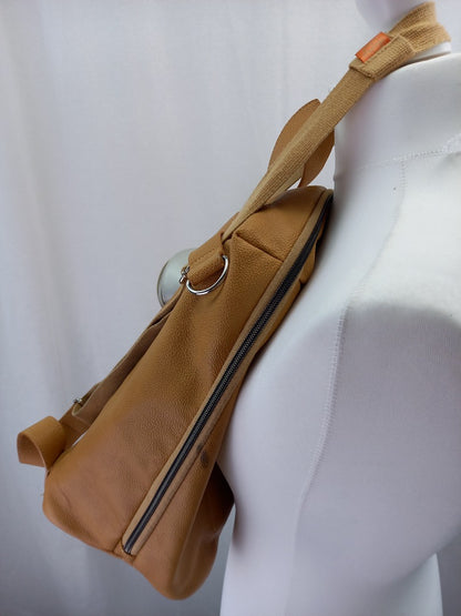 Pacapod Camel Changing Bag with 2 Pods Good Condition