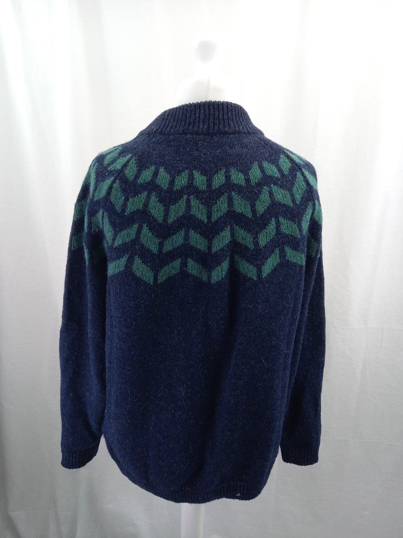 celtic and co navy blue and green jumper wool round neck fairisle pattern large