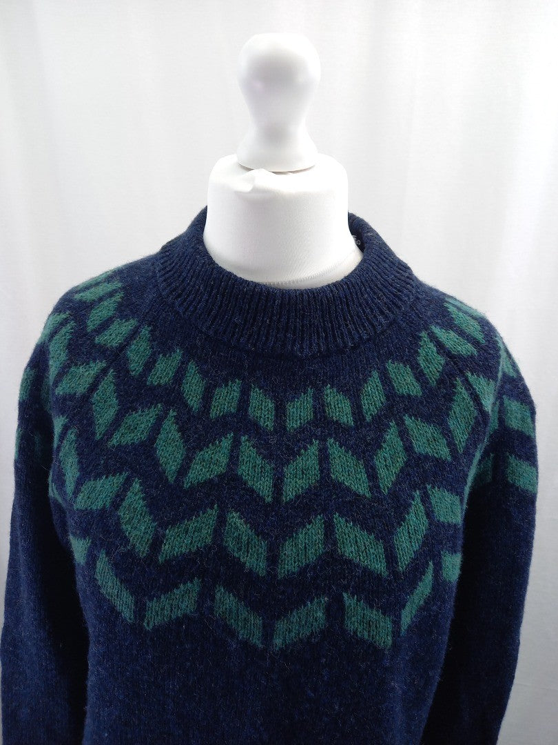 celtic and co navy blue and green jumper wool round neck fairisle pattern large