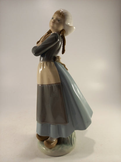 Lladro Dutch Girl with Plaits 5063 Figurine 10" Tall Excellent Condition