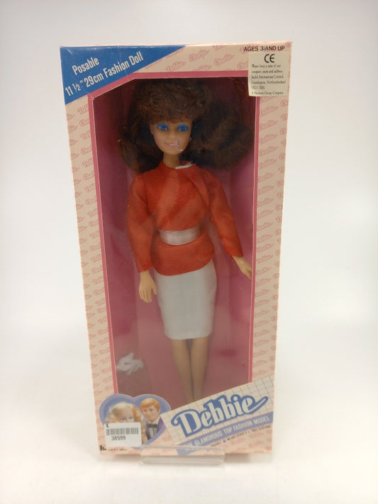 Debbie The Glamorous Top Fashion Model Vintage 11.5" Doll BNIB