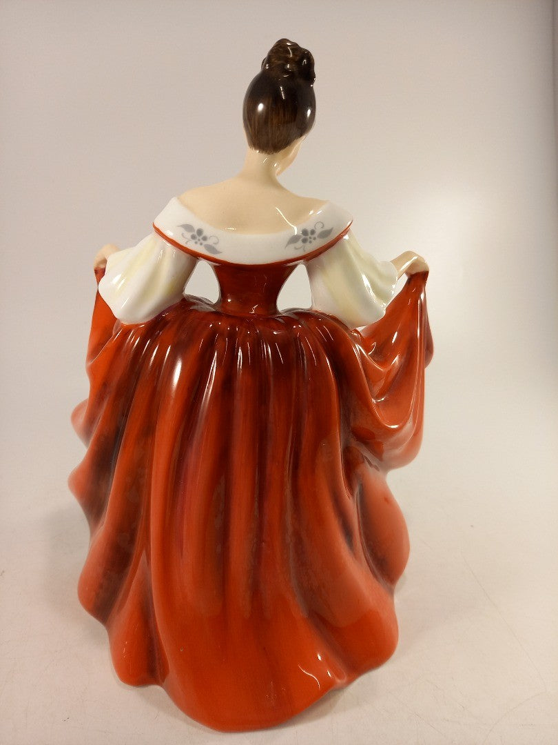 Royal Doulton Sara HN2265 Figurine 20.5cm Excellent Condition