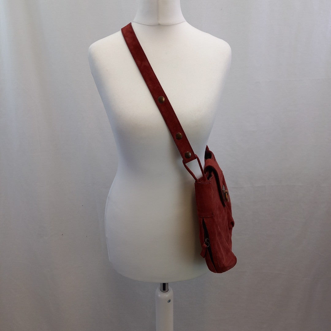 Timberland Suede Red Handbag Medium Good