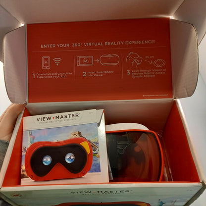 View Master Virtual Reality Starter Pack Viewer + 5 Experience Packs Good