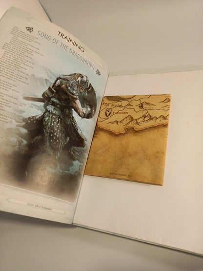 Skyrim: The Elder Scrolls V - Official Game Guide Book with Map Posters