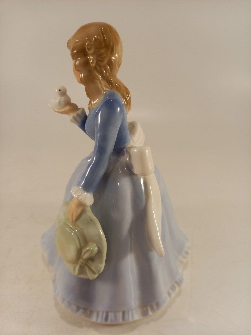 Alfretto Porcelain Figurine Girl Bird & Hat 14.5cm Excellent Condition