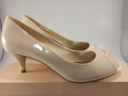 Roberto Vianni Beige Peep Toe Kitten Heel Slip On Size 6 BNIB