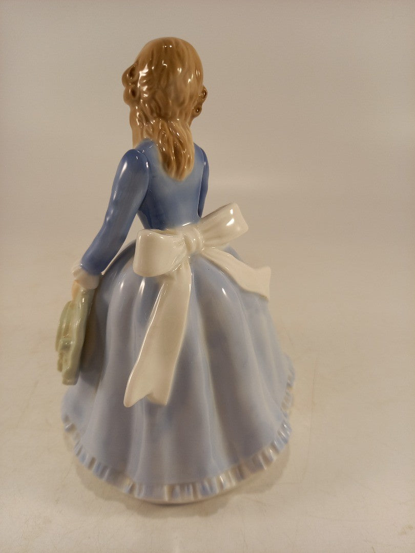 Alfretto Porcelain Figurine Girl Bird & Hat 14.5cm Excellent Condition