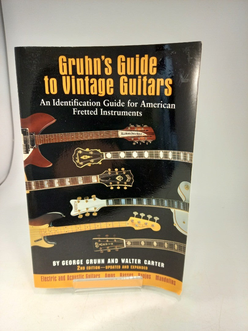 Gruhn's Guide to Vintage Guitars By George Gruhn & Walter Carter Paperback VGC