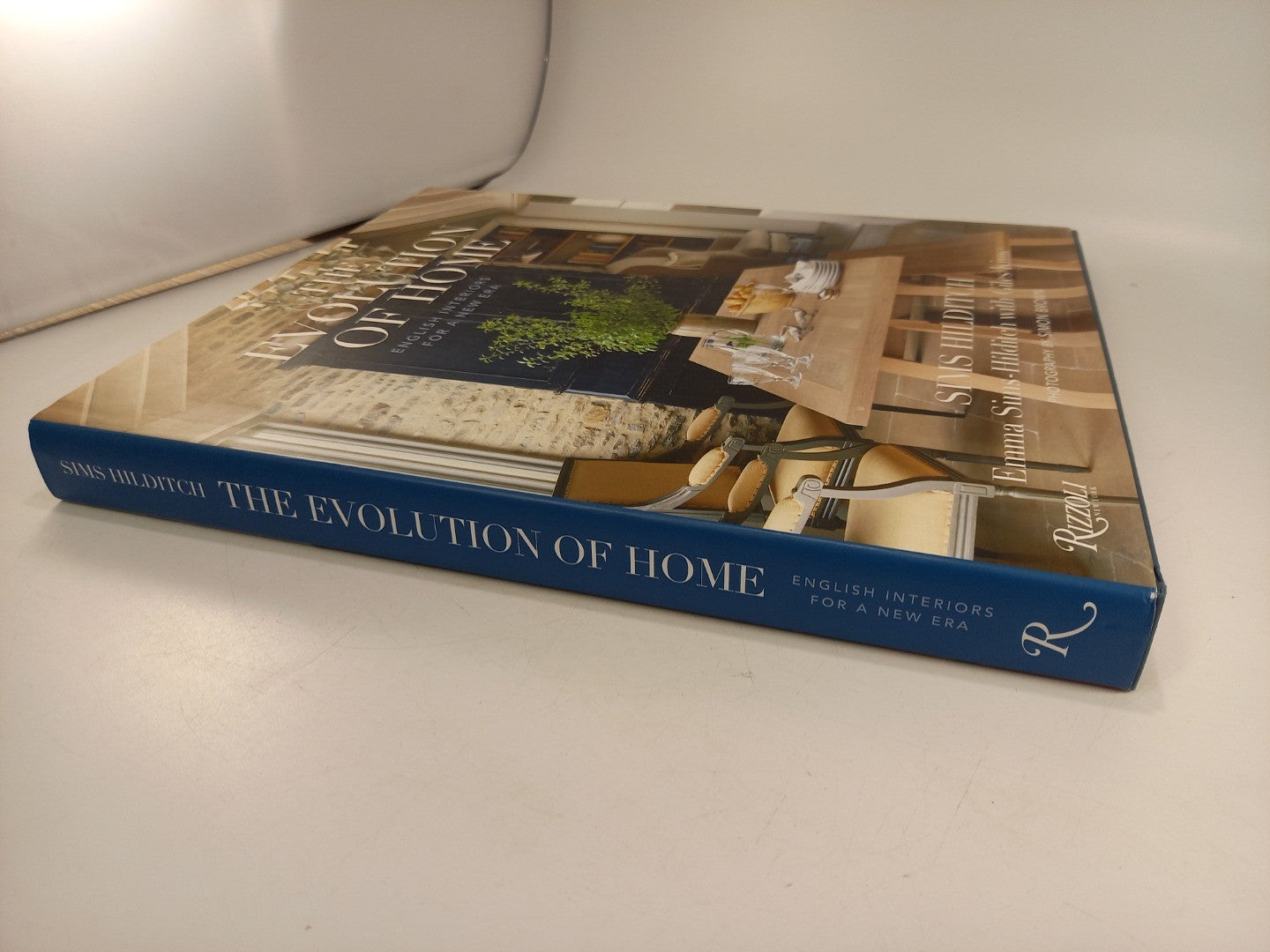 The Evolution of Home By Emma SIms-Hilditch Hardback Signed Copy Ex Con