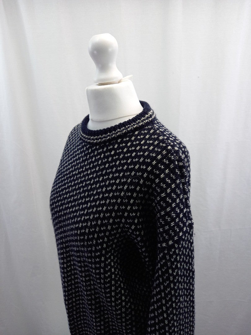 woolovers jumper navy blue and white size medium wool with fault