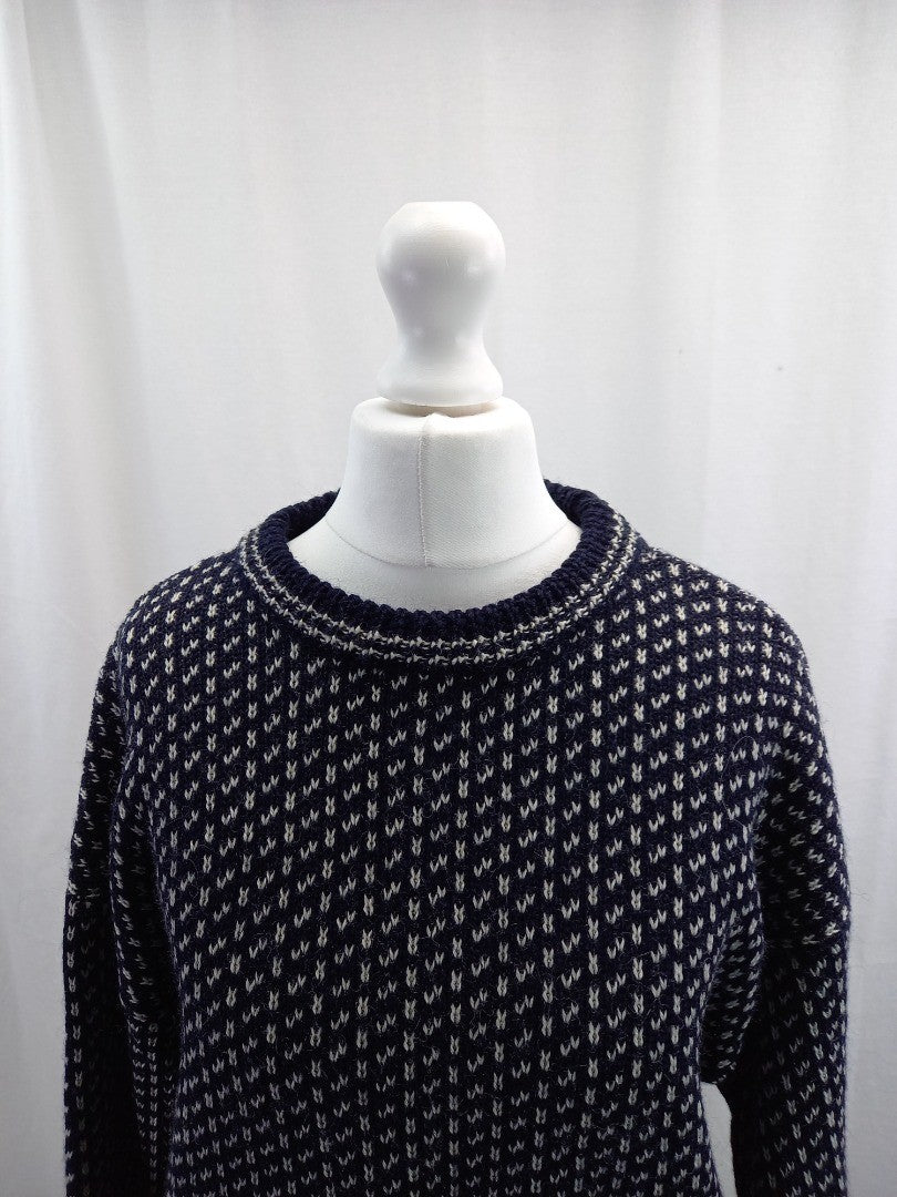 woolovers jumper navy blue and white size medium wool with fault