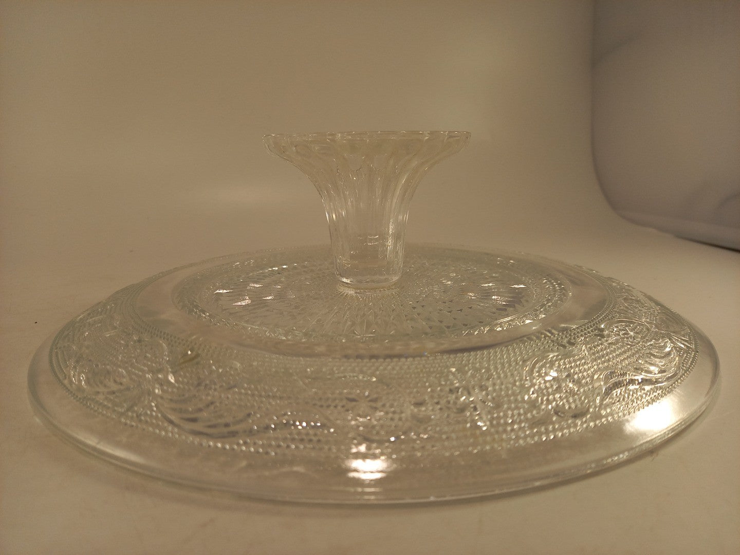 Classic Style Glass Cake Stand 25cm Vintage Retro Shabby Chic VGC