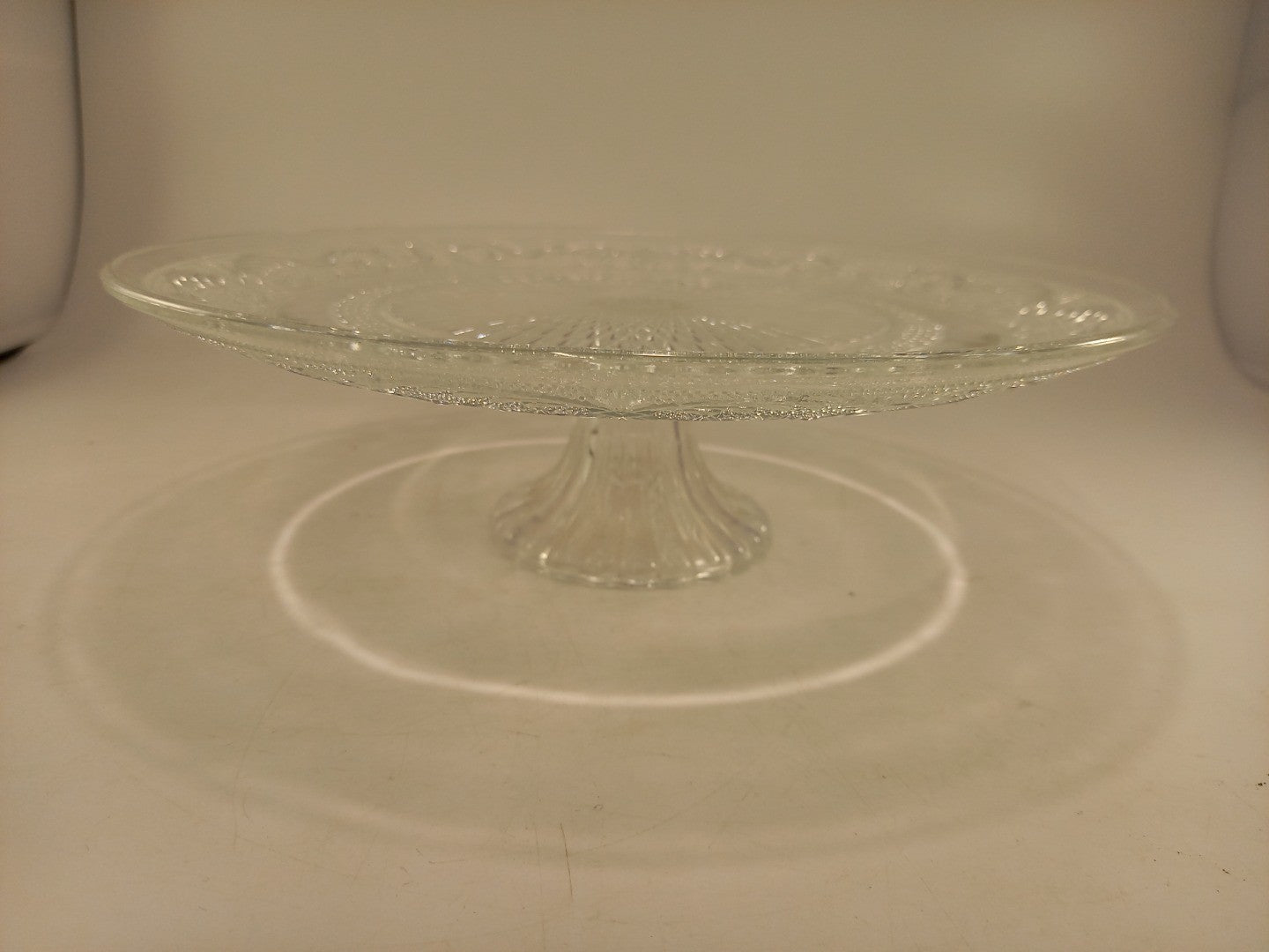 Classic Style Glass Cake Stand 25cm Vintage Retro Shabby Chic VGC