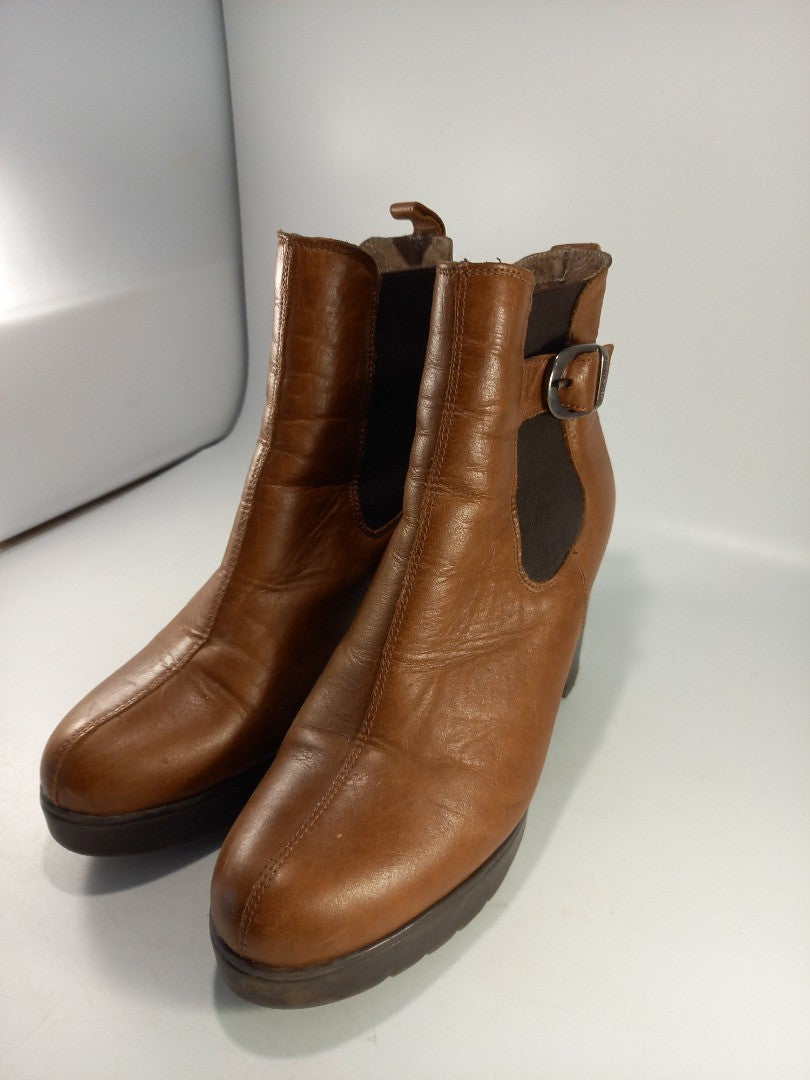 Russell & Bromley Brown Platform Chelsea Boots Size 6Excellent Condition