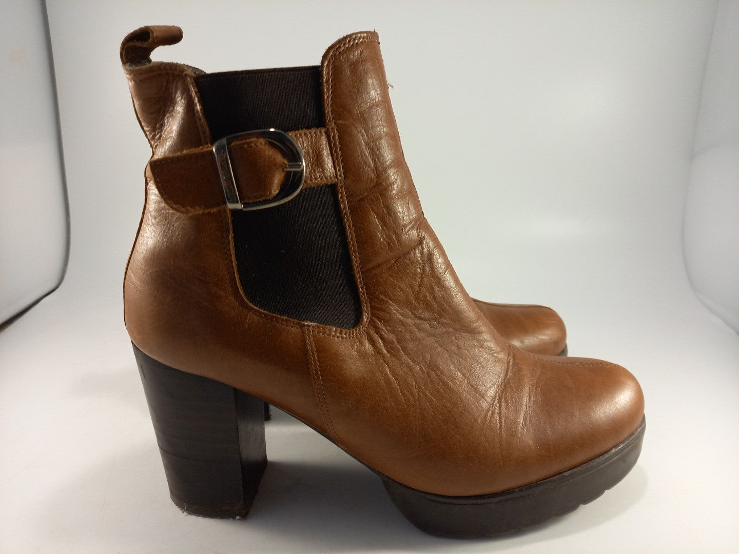 Russell & Bromley Brown Platform Chelsea Boots Size 6Excellent Condition