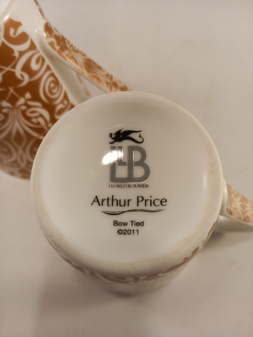 Arthur Price By Laurence Llewelyn-Bowen Mugs Bow Tied 2011 Excellent Condition