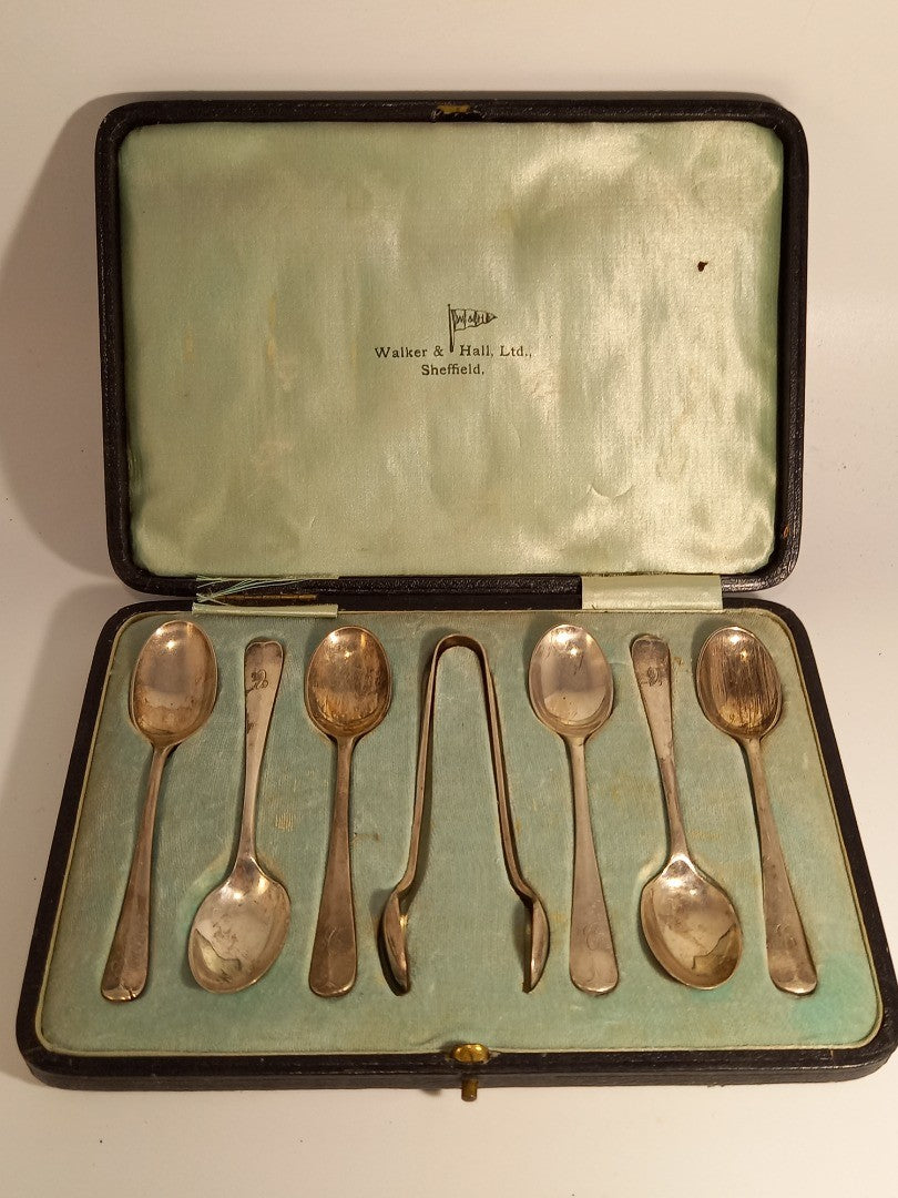 Walker & Hall Silver Plated Vintage Teaspoon and Sugar Tongs Set in Original Box