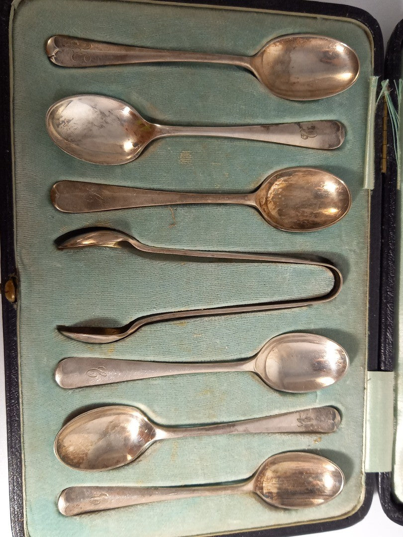 Walker & Hall Silver Plated Vintage Teaspoon and Sugar Tongs Set in Original Box