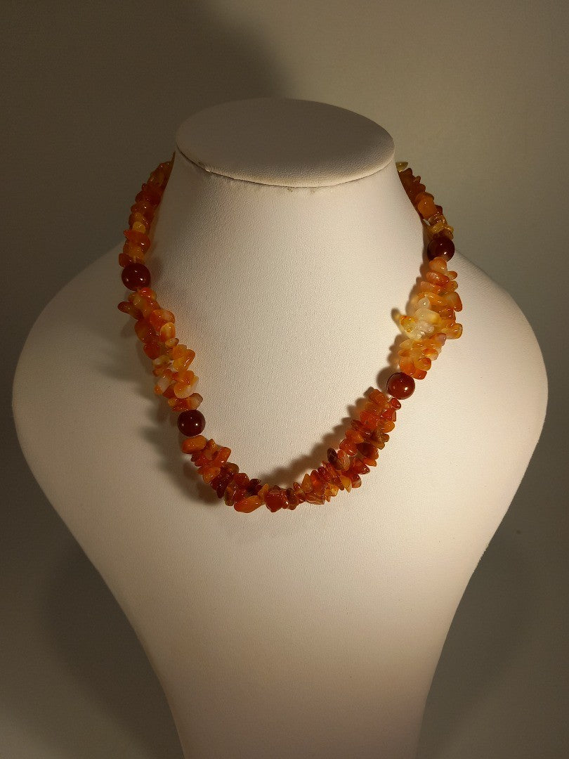 Carnelian Agate Crystal Chip Gradient Beaded Chunky Layered Necklace