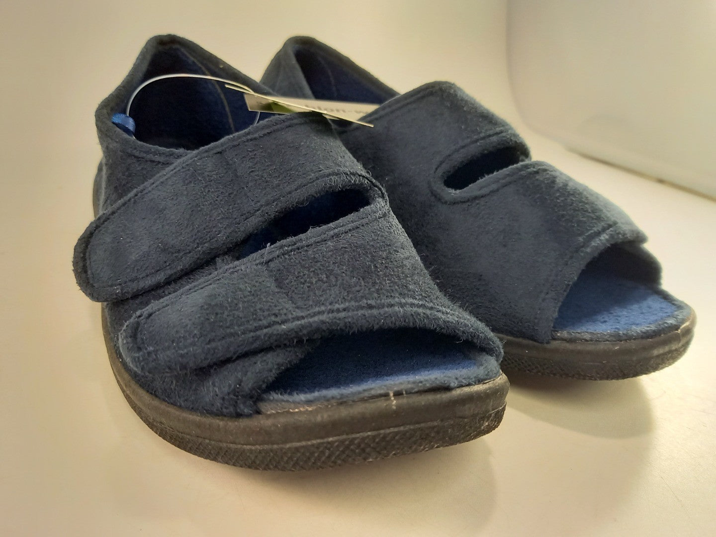 Cushion Walk Navy Fleece Hook & Loop Fastening Slippers Size 6 BNIB