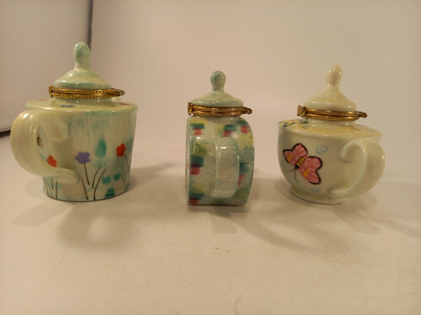 Miniature Teapot Pill Boxes Hand Painted Excellent Condition Vintage