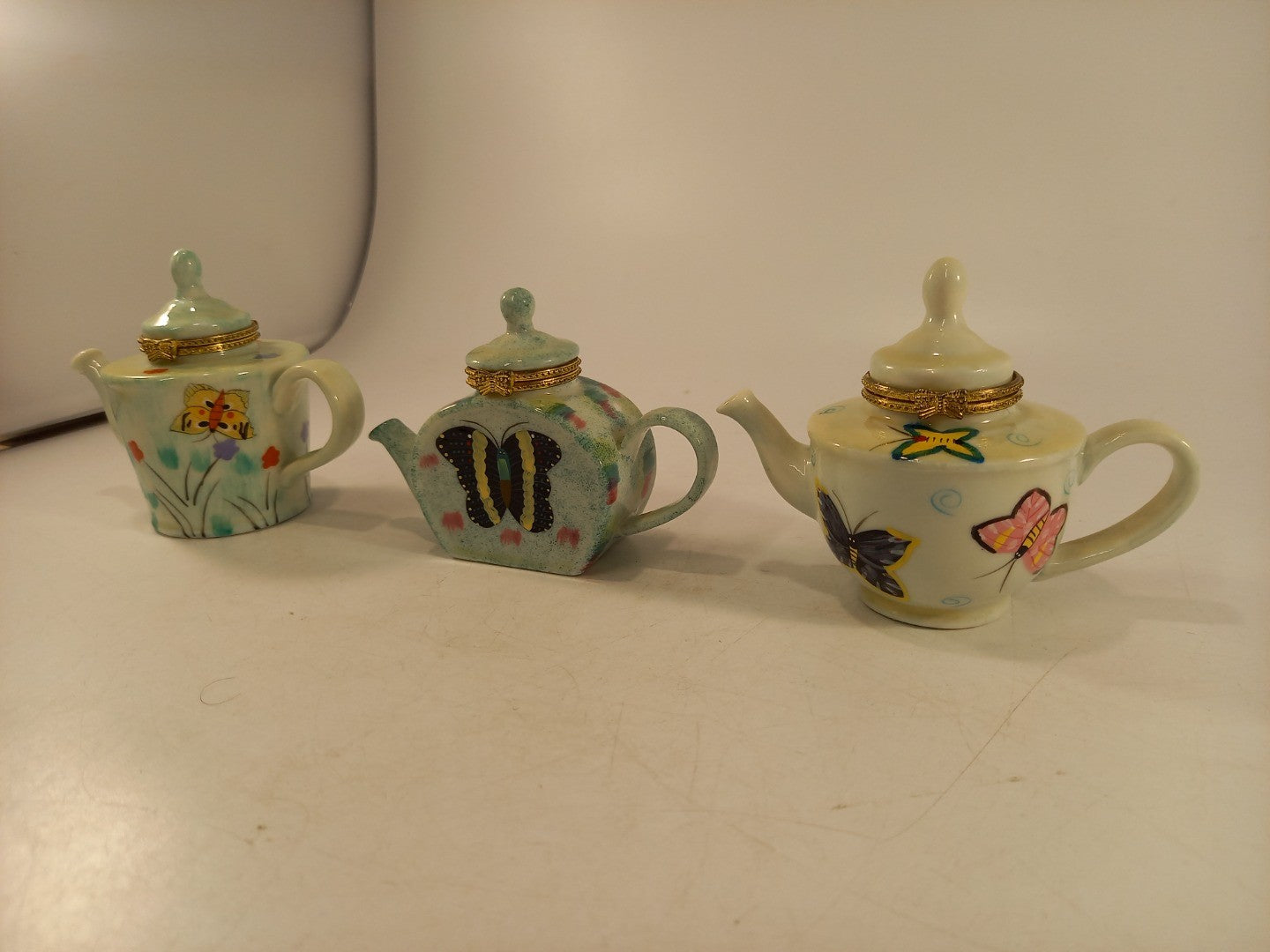 Miniature Teapot Pill Boxes Hand Painted Excellent Condition Vintage