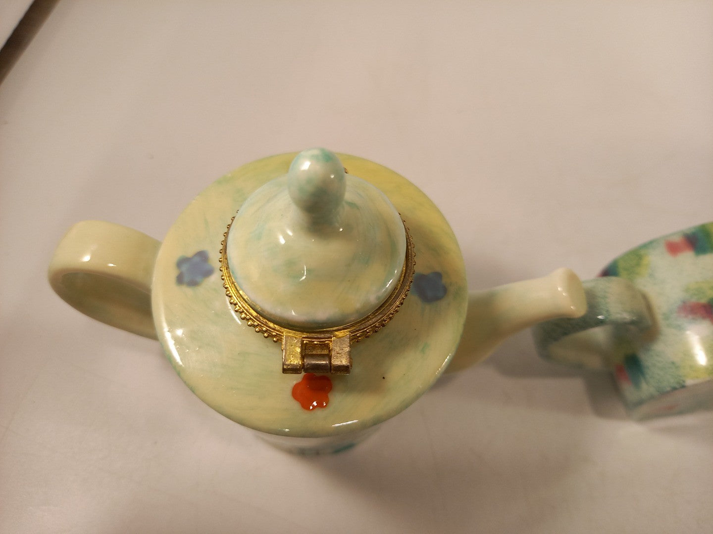 Miniature Teapot Pill Boxes Hand Painted Excellent Condition Vintage